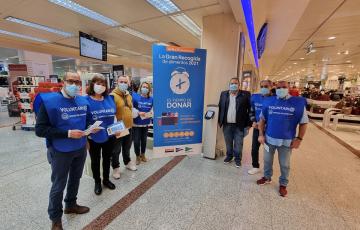 El Covid-19 ha privado de nuevo de entregar bolsas de comida