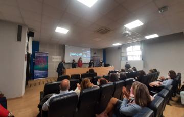 La delegada de Salud, Eva Tubío, ha apoyado a la entidad