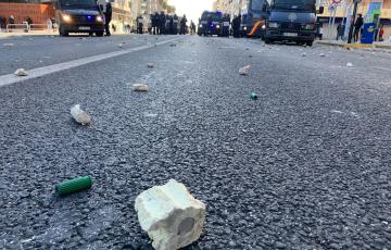 Piedras en la avenida