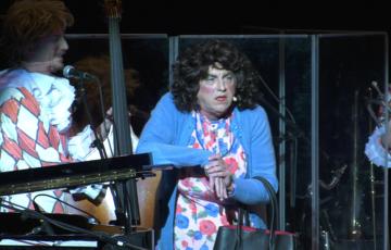 Selu interpreta a la Maruja