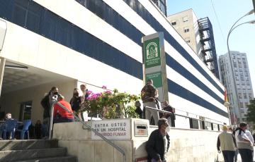 La variante Ómicron de la Covid-19 es menos agresiva para la salud pero exige extremar las precauciones por su mayor facilidad de contagio