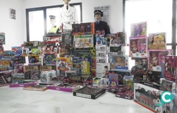 Los juguetes que se encuentran en la Jefatura de la Policía Local de Cádiz, se entregará la próxima semana