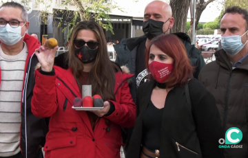 Familiares de los detenidos.