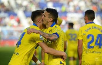 Salvi: "Sabemos de la importancia de este partido, sabemos lo que nos jugamos, lo difícil que es. Muy felices por esta victoria fuera de casa".