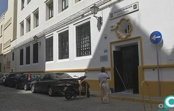 Fachada del colegio Josefina Pascual