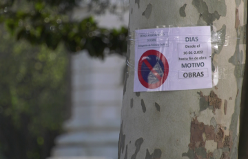 Aviso en la plaza España.