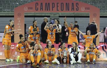 Burela se impuso a Futsi en la final femenina