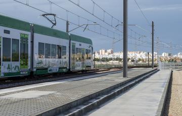 Se va a construir una  pasarela ciclopeatonal de acceso al Polígono Industrial de Tres Caminos