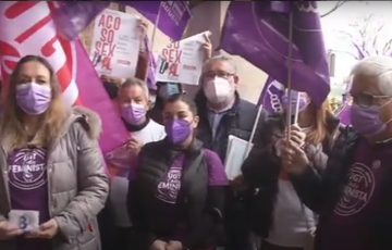 Los sindicatos durante la concentración.