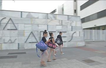 Los estudiantes del bachillerato musical piden en la Subdelegación del Gobierno el mantenimiento de la simultaneidad