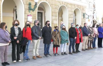 Concentración a las puertas del ayuntamiento