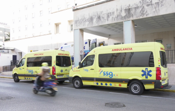Ambulancias en el Puerta del Mar.