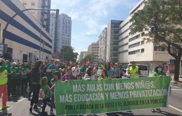 La manifestación arrancaba a la altura del hospital Puerta del Mar