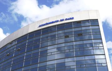 El alcalde reafirma la apuesta por la permanencia del Cádiz CF en el estadio municipal