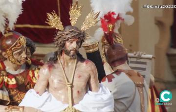 Una imagen del Despojado procesionando por las calles de la ciudad