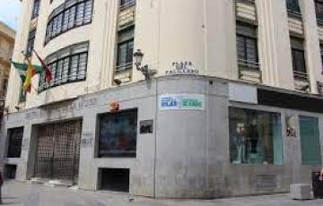 El primer premio consta de dos cursos de fotografías de la UCA