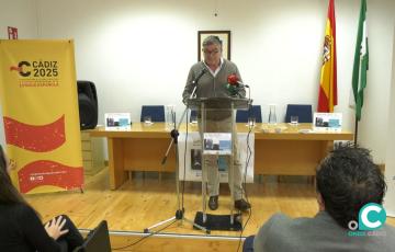 El acto ha tenido lugar en la biblioteca Adolfo Suárez