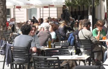 Muchas terrazas y restaurantes registraron un completo total durante la Semana Santa