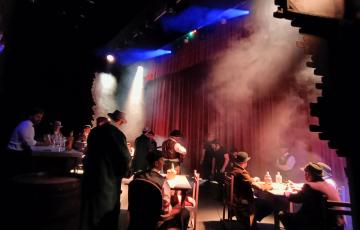 Puesta en escena de El club de los ignorantes.