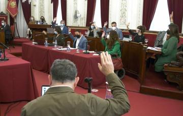 El equipo de Gobierno confía en el respaldo unánime del pleno al nuevo programa de autobuses urbanos 