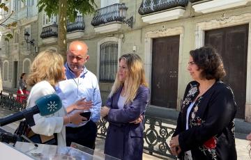 Juan José Ortiz junto a Ana Mestre