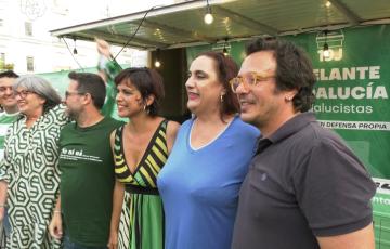 Participantes en el mitin electoral de Adelante Andalucía