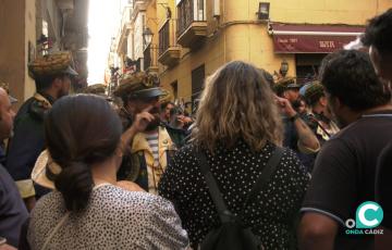 Una imagen de algunas de las agrupaciones actuando en las calles de la ciudad en el mes de junio