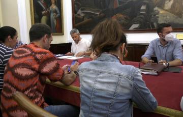 El Gobierno municipal quiere llevar a Pleno en julio o septiembre el nuevo pliego de autobuses urbanos 