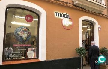 La nueva tienda está instalada en la calle San Antonio Abad del barrio del Pópulo