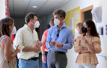 Bruno García visita el centro de Afanas en Rota 