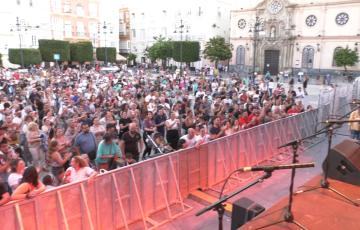 Ambiente del martes de Carnaval en San Antonio