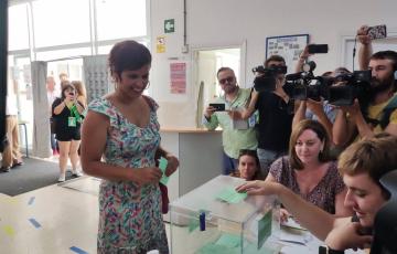 El PP arrasa también en la capital gaditana