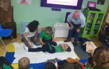 Una clase del colegio Argantonio durante los talleres sobre RCP