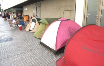 Cola a las puertas del estadio 