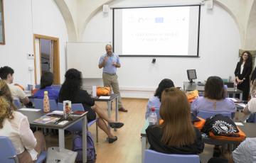 El profesor Antonio Díaz, coordinador del IMSISS, durante la jornada inaugural del máster en la UCA