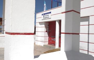 El PP critica el cierre del Módulo turismo de la playa Victoria 