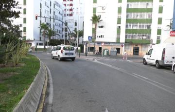 La asociación vecinal propone la eliminación del tráfico de La Curva