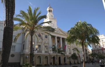 El PSOE critica la gestión en el mes de agosto del nuevo reglamento ético del Ayuntamiento