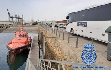 Salvamento marítimo en Puerto América