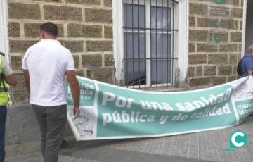 Marea Blanca se concentra por la sanidad pública