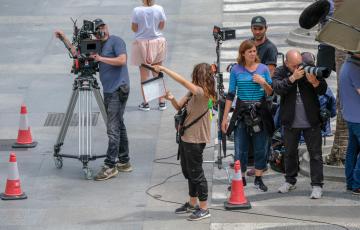 Las calles y plazas de Cádiz se convierten con frecuencia en platós de cina