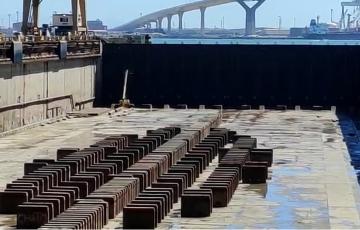 Tras las últimas comprobaciones de la nueva compuerta, el dique 4 ya está dispuesto para recibir el próximo crucero