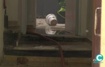 Los ocupantes de la casa en el exterior no sufrieron daños