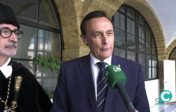 El consejero de Universidades, José Carlos Gómez Villamandos 