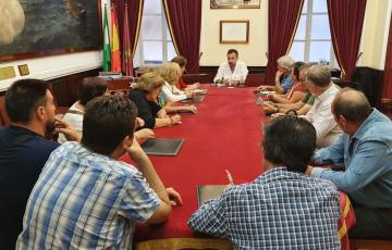 El encuentro tuvo lugar en la tarde de este martes en el ayuntamiento gaditano