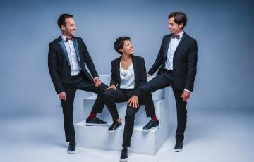 El Trío Albéniz, compuesto de Luis María Suárez Felipe, violín; Paula Brizuela Carballo, violonchelo; y Javier Rameix, piano