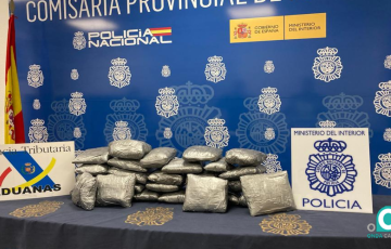 Localizaron 28 paquetes que contenían 56 kilos de MDMA, sellados y cubiertos de gasoil para enmascarar su olor