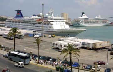 El Puerto recibe a más de 11.000 personas