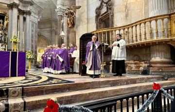 El obispo de la Diócesis de Cádiz y Ceuta, Rafael Zornoza Boy, ha sido el ancargado de presidir la ceremonia