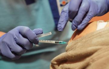 El nuevo período especial de vacunaciones se desplegará en diez municipios gaditanos 